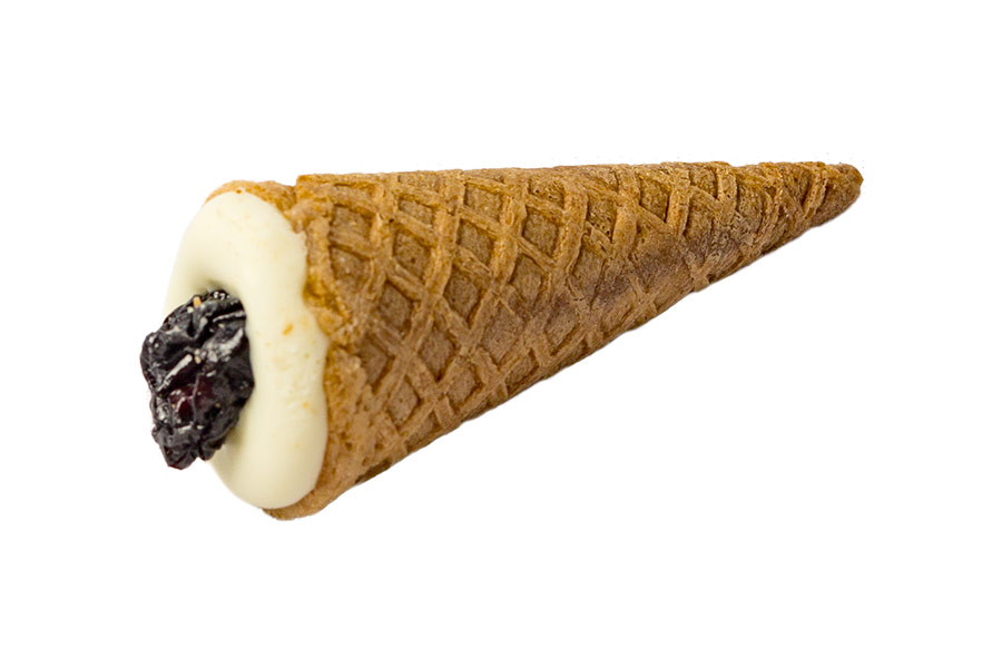 Cones with yogurt and cherry 1